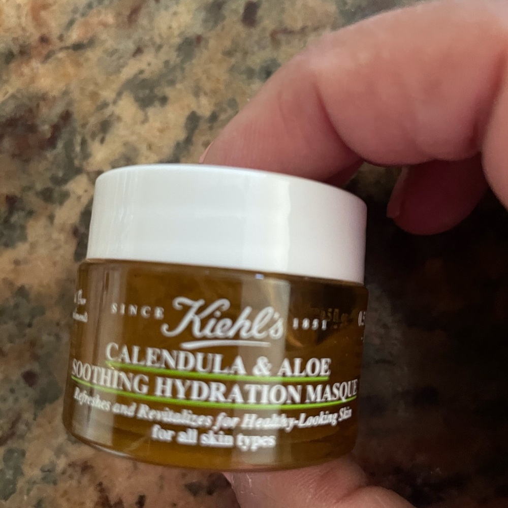 New kiels Calendula an aloe mask